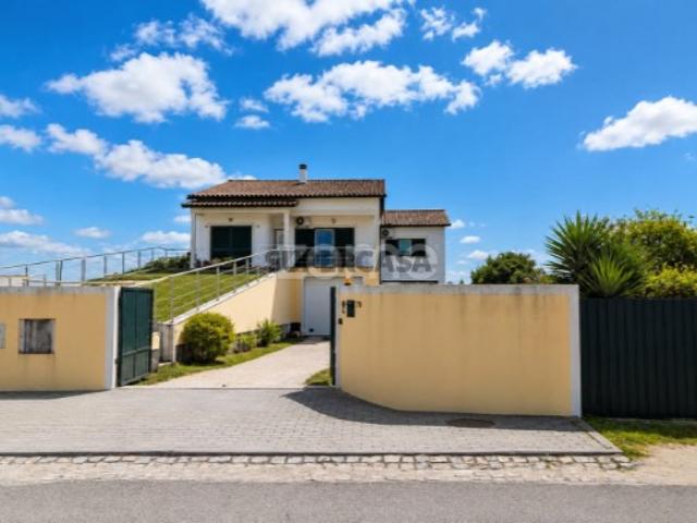 Casa venda em Casal dos Claros, Leiria