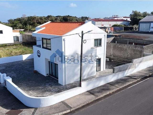Casa venda em Açores, Madalena