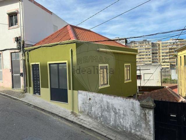 Casa venda em Oliveira do Douro, Vila Nova de Gaia