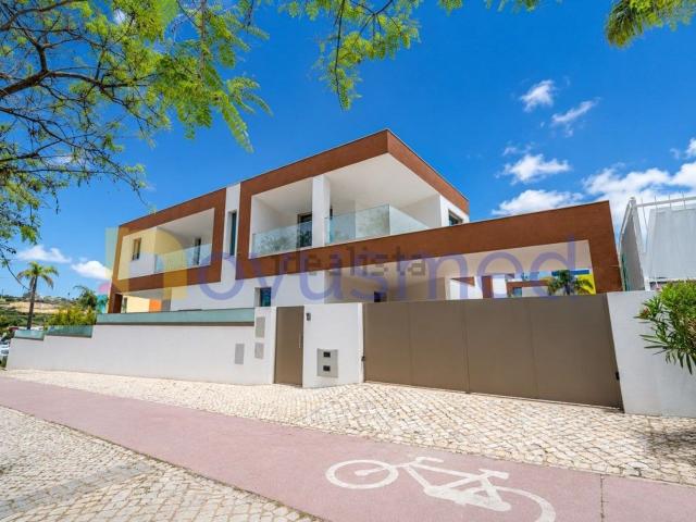 Casa venda em Albufeira e Olhos de Água, Albufeira