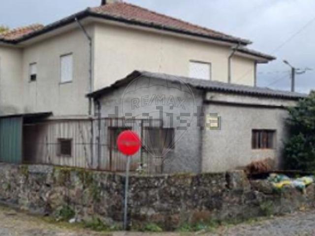 Casa venda em Meixomil, Porto
