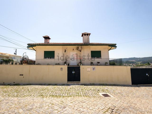 Casa venda em Meixomil, Porto