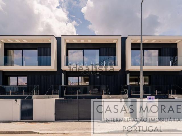 Casa venda em Merelim (São Pedro) e Frossos, Braga