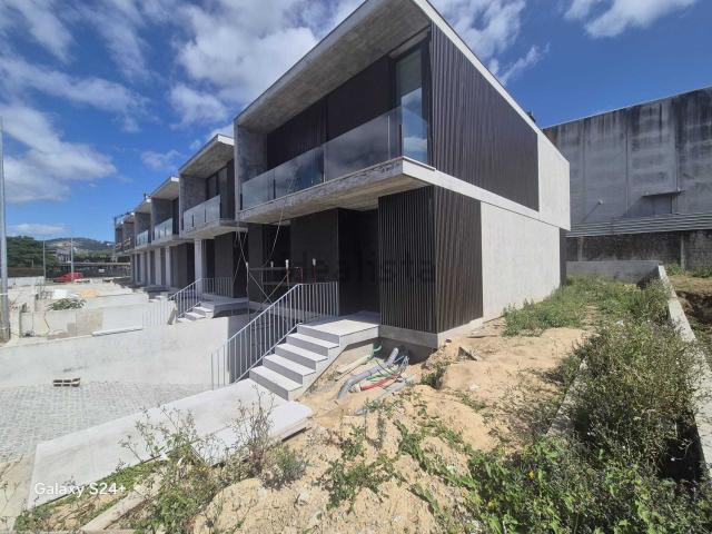 Casa venda em Merelim (São Pedro) e Frossos, Braga