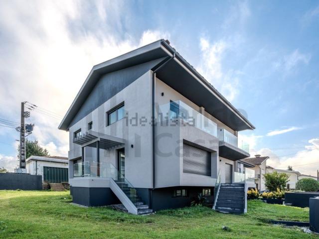 Casa venda em Merelim (São Pedro) e Frossos, Braga