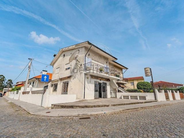 Casa venda em Merelim (São Pedro) e Frossos, Braga
