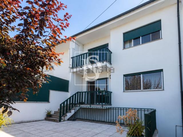 Casa venda em Merelim (São Pedro) e Frossos, Braga