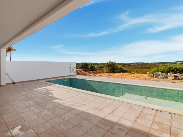 Casa venda em Esteveira, Portimão