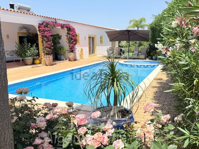 Casa venda em Monte Canelas, Mexilhoeira Grande