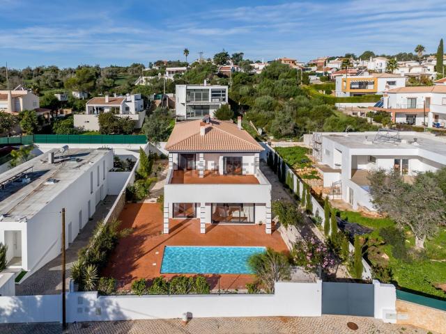 Casa venda em Monte Canelas, Portimão