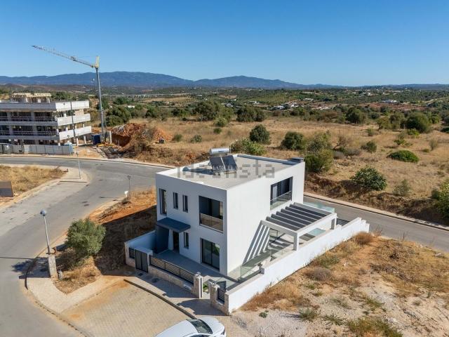 Casa venda em Cortaventos, Portimão