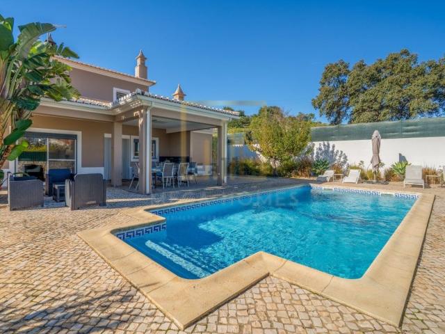 Casa venda em Cortaventos, Portimão