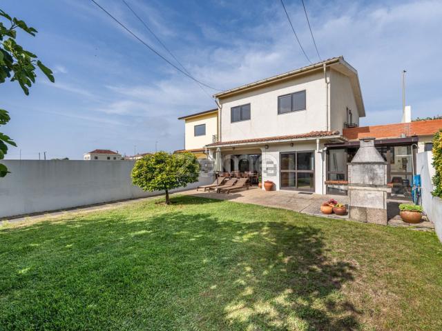 Moradia venda em Mindelo, Areia - Mindelo