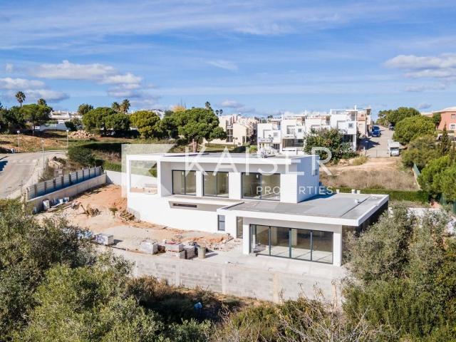 Vivenda venda em Lagoa, Faro