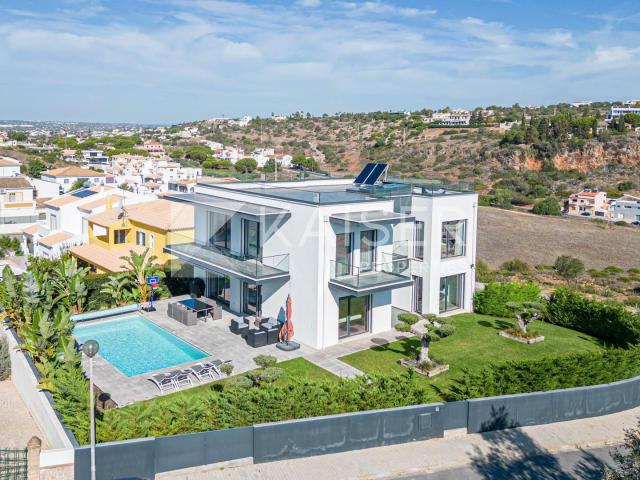 Vivenda venda em Albufeira e Olhos de Água, Albufeira