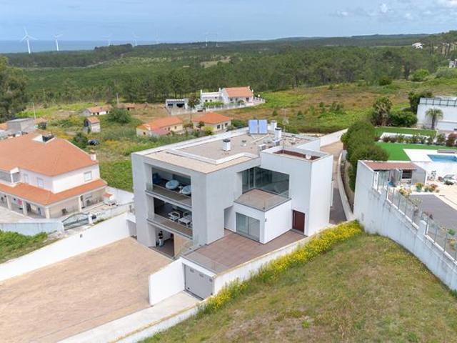Vivenda venda em Pederneira, Leiria