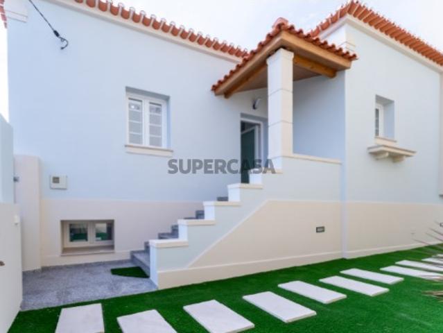 Casa venda em Pederneira, Valado Dos Frades