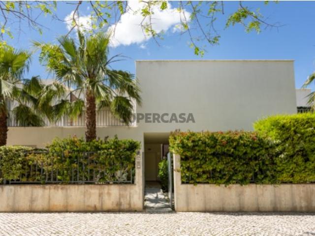 Casa venda em Albufeira e Olhos de Água, Albufeira