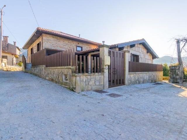 Casa venda em Pesqueiras, Covas