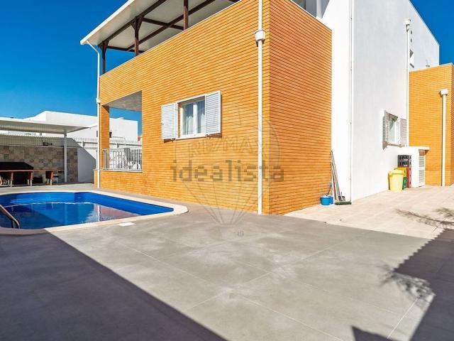 Casa venda em Moncarapacho, Olhão