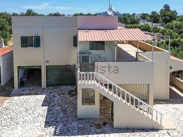 Casa venda em Alfandanga, Olhão