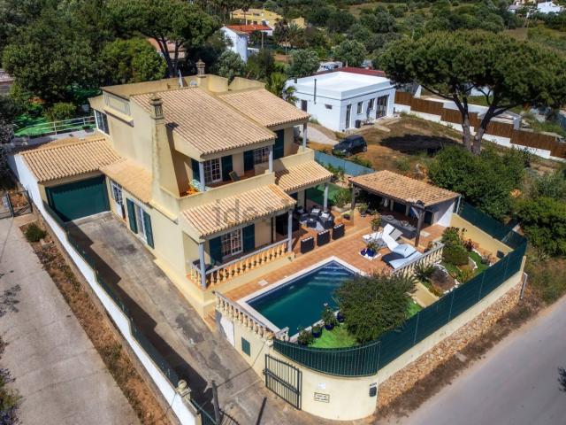 Casa venda em Lagoão, Olhão