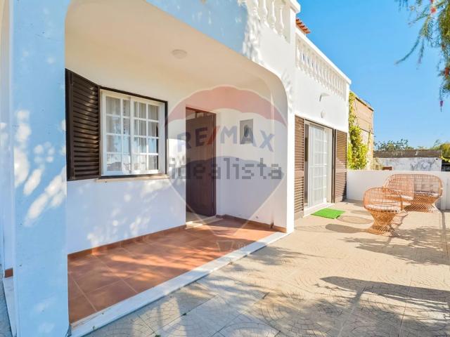 Casa venda em Quatrim do Norte, Olhão