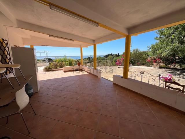 Casa venda em Quatrim do Sul, Olhão