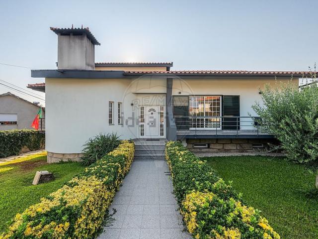 Casa venda em Santo Tirso, Porto