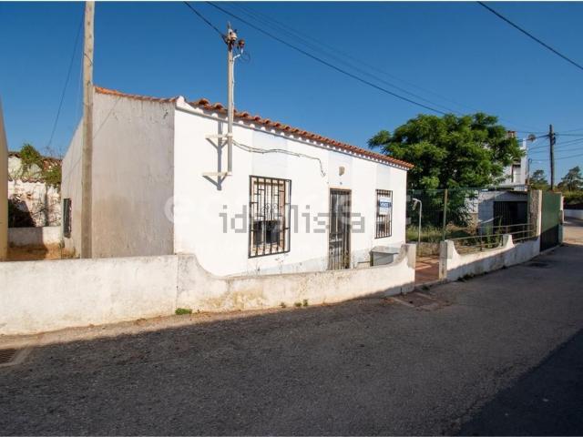 Moradia venda em Monte Gordo