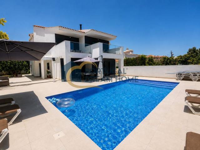 Casa venda em Albufeira e Olhos de Água, Albufeira