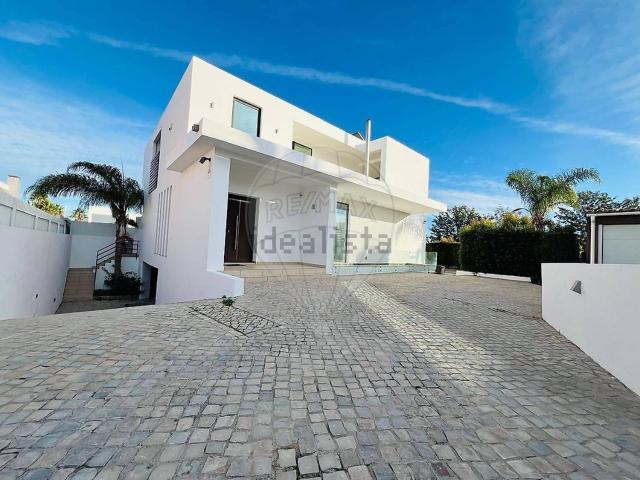 Casa alugar em Quinta do Eucalipto, Faro