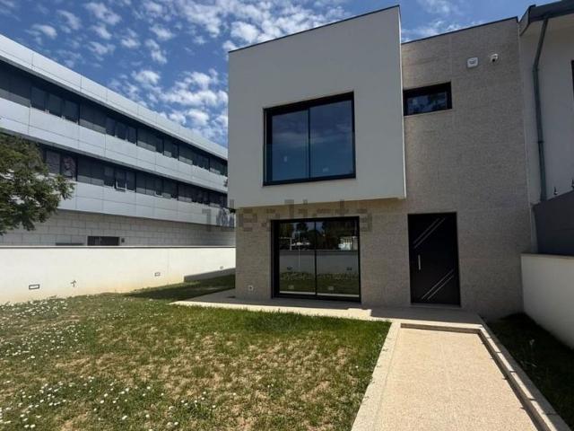 Casa venda em Maia, Porto