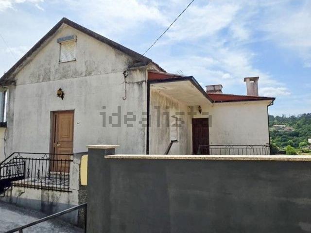 Casa venda em Parada Do Bouro, Braga