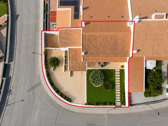 Vivenda venda em Urbanização dos Caliços, Albufeira