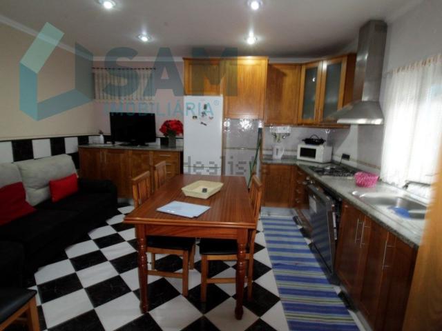 Casa venda em Pederneira, Leiria