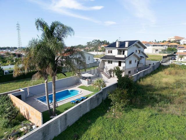 Casa venda em Nogueira da Regedoura, Santa Maria da Feira