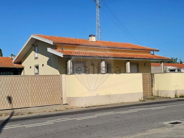 Casa venda em Pousadela, Santa Maria Da Feira