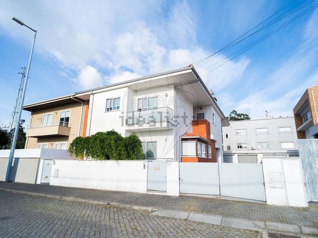 Casa venda em Maia, Porto