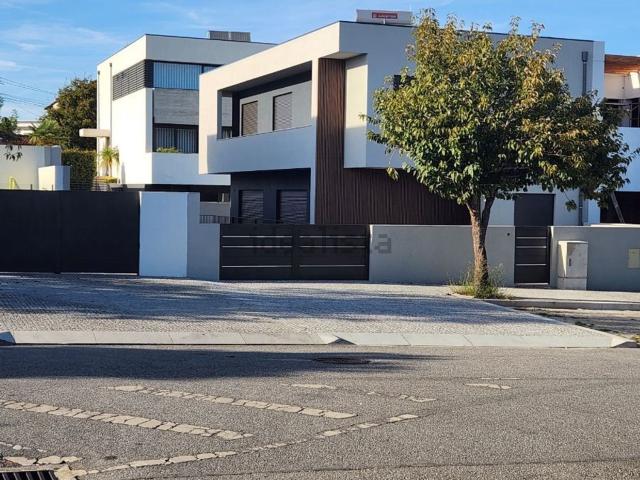 Casa venda em Maia, Porto