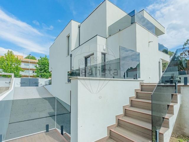 Casa venda em Maia, Porto