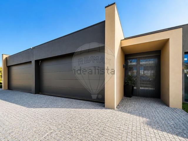 Casa venda em Nogueira, Fraião e Lamaçães, Braga