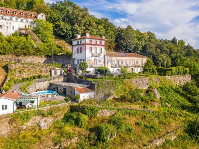 Casa venda em Nogueiró e Tenões, Braga