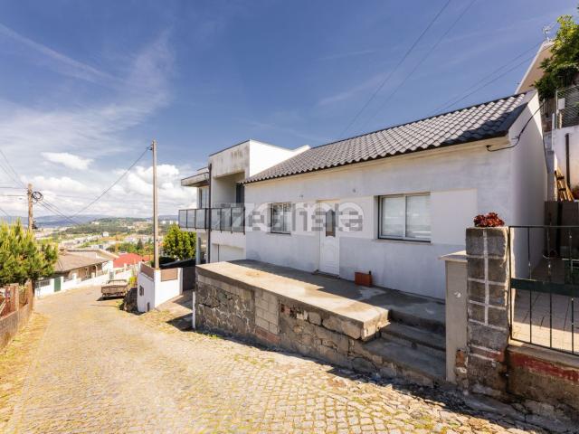 Casa venda em Nogueiró e Tenões, Braga