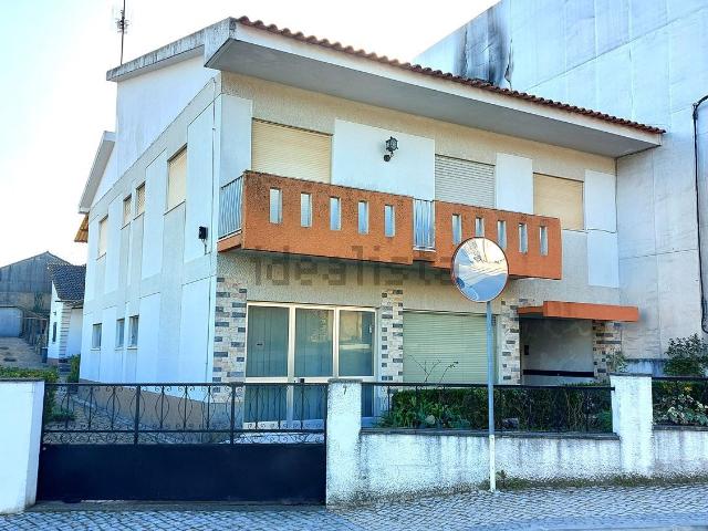 Casa venda em Favacal, Ourém