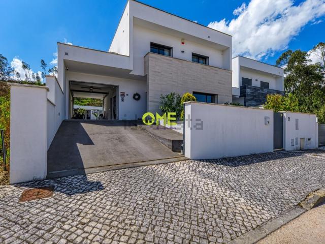 Casa venda em Ourém, Santarém