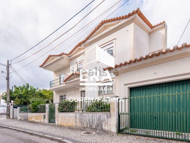 Casa venda em Ourém, Santarém