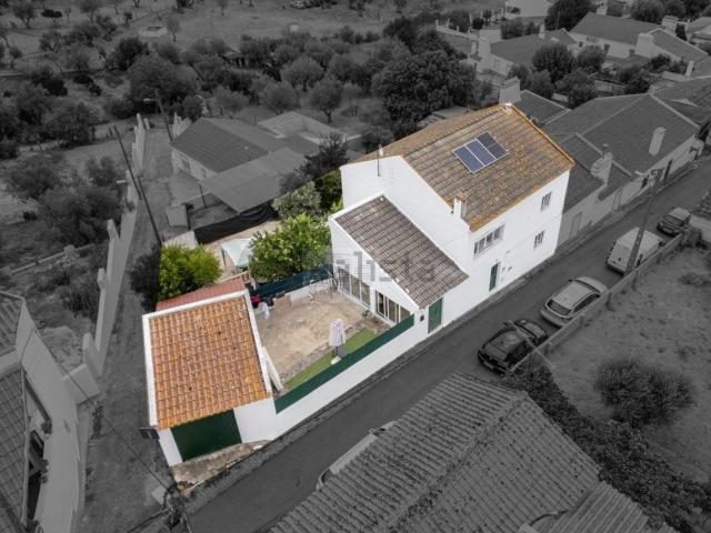 Casa venda em Nossa Senhora da Tourega e Nossa Senhora de Guadalupe, Évora