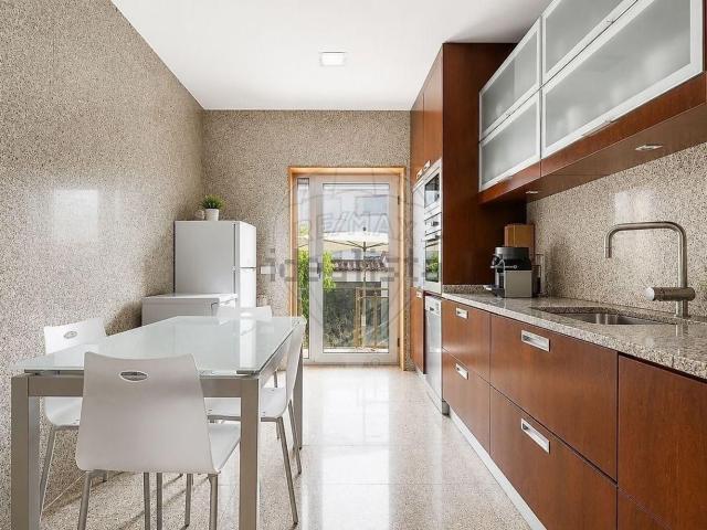 Casa venda em Póvoa De Lanhoso, Braga