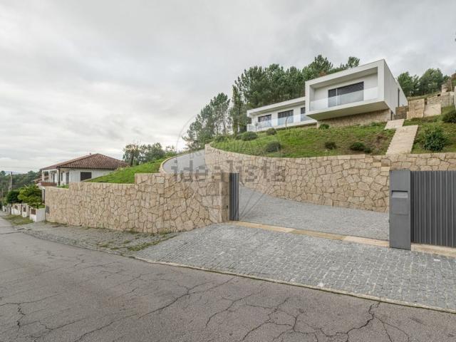 Casa venda em Póvoa De Lanhoso, Braga